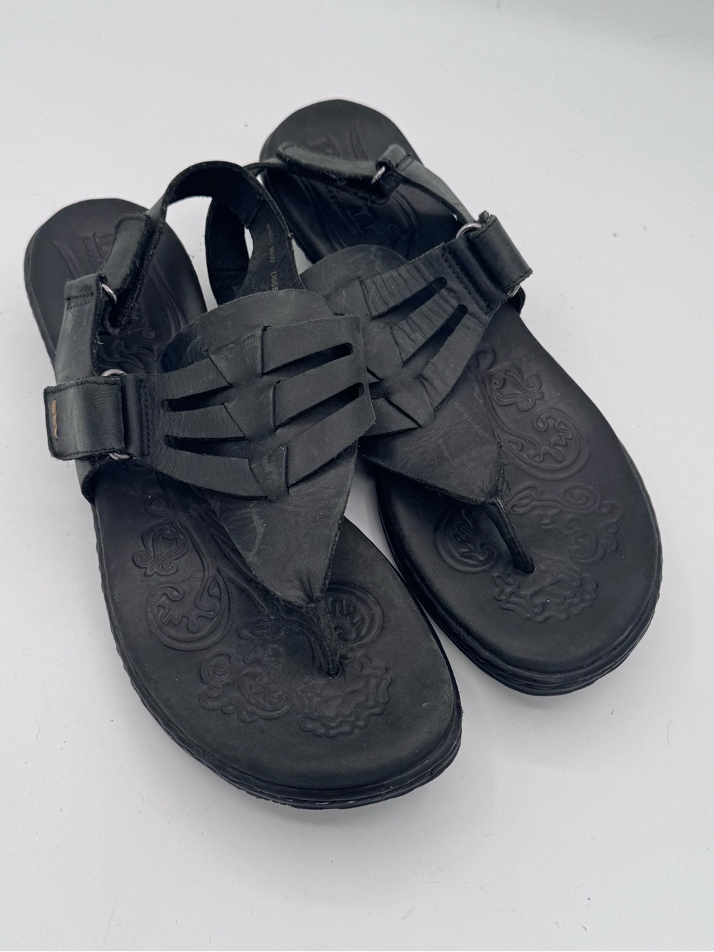 Born Black Small Wedge Sandals